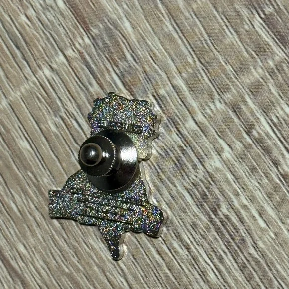 Supreme Betty Boop Pin - Picture 2 of 4